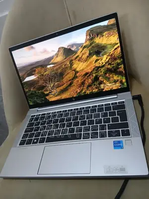 New Laptop HP EliteBook 830 G8 16GB Intel Core i5 SSD 512GB