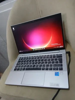 New Laptop HP EliteBook 830 G8 16GB Intel Core i5 SSD 512GB