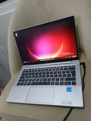 New Laptop HP EliteBook 830 G8 16GB Intel Core i5 SSD 512GB