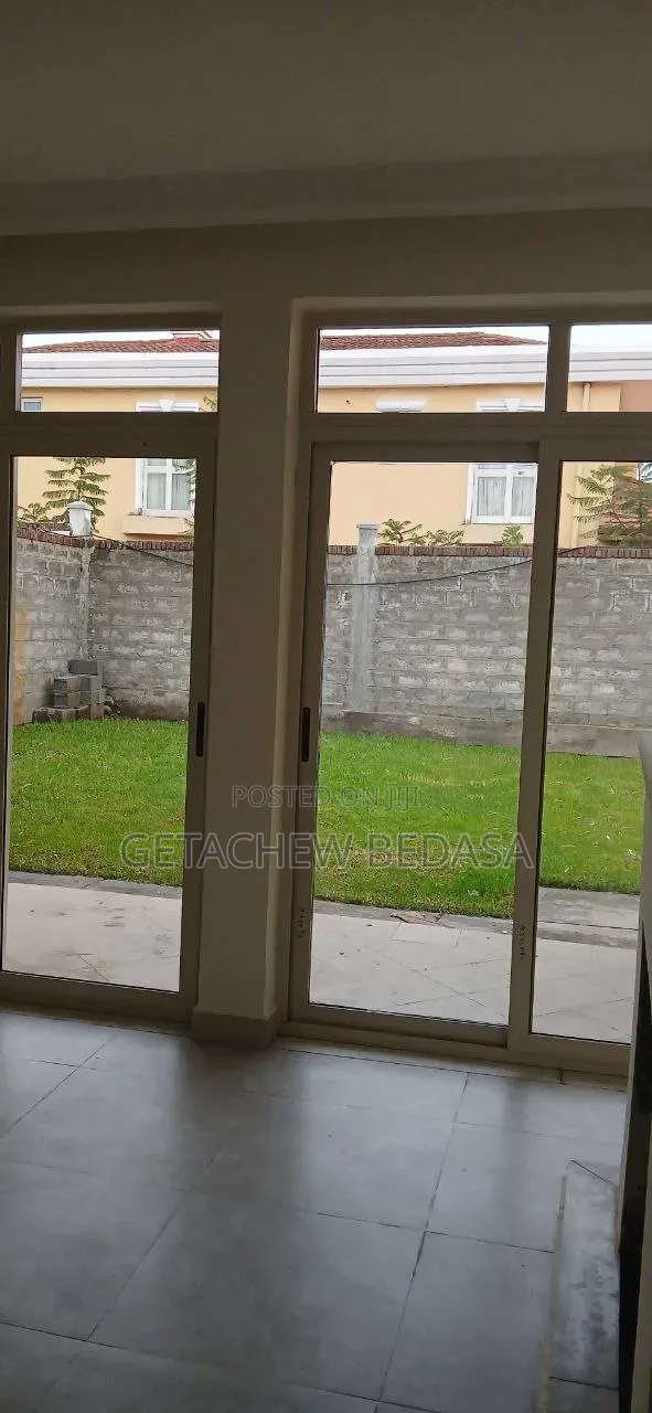 Furnished 6bdrm House in Ccd, Oromia-Finfinne for sale