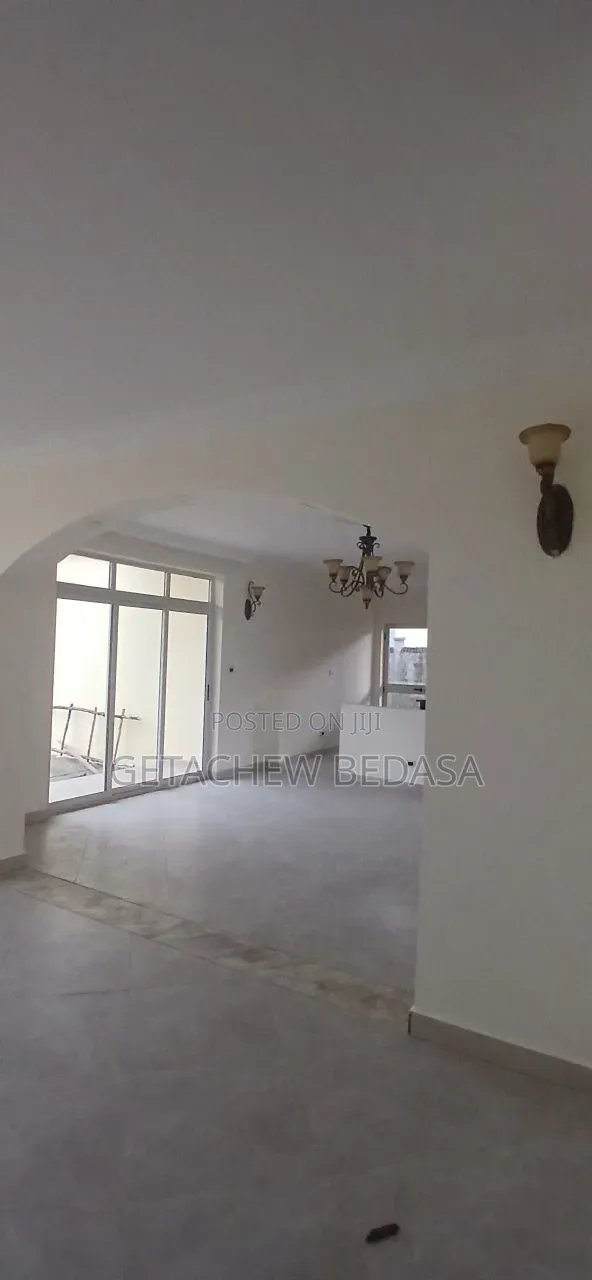 Furnished 6bdrm House in Ccd, Oromia-Finfinne for sale