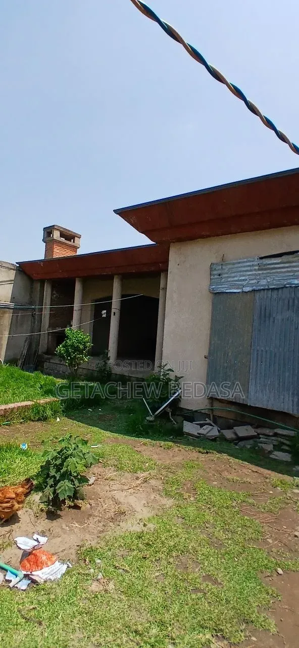 7bdrm House in Oromia-Finfinne for sale