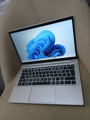 New Laptop HP EliteBook 835 G7 16GB AMD Ryzen 5 SSD 512GB