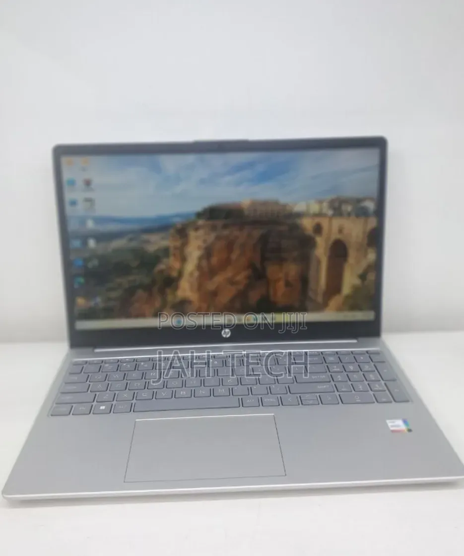 New Laptop HP Stream Notebook 16GB Intel Core i7 SSD 1T