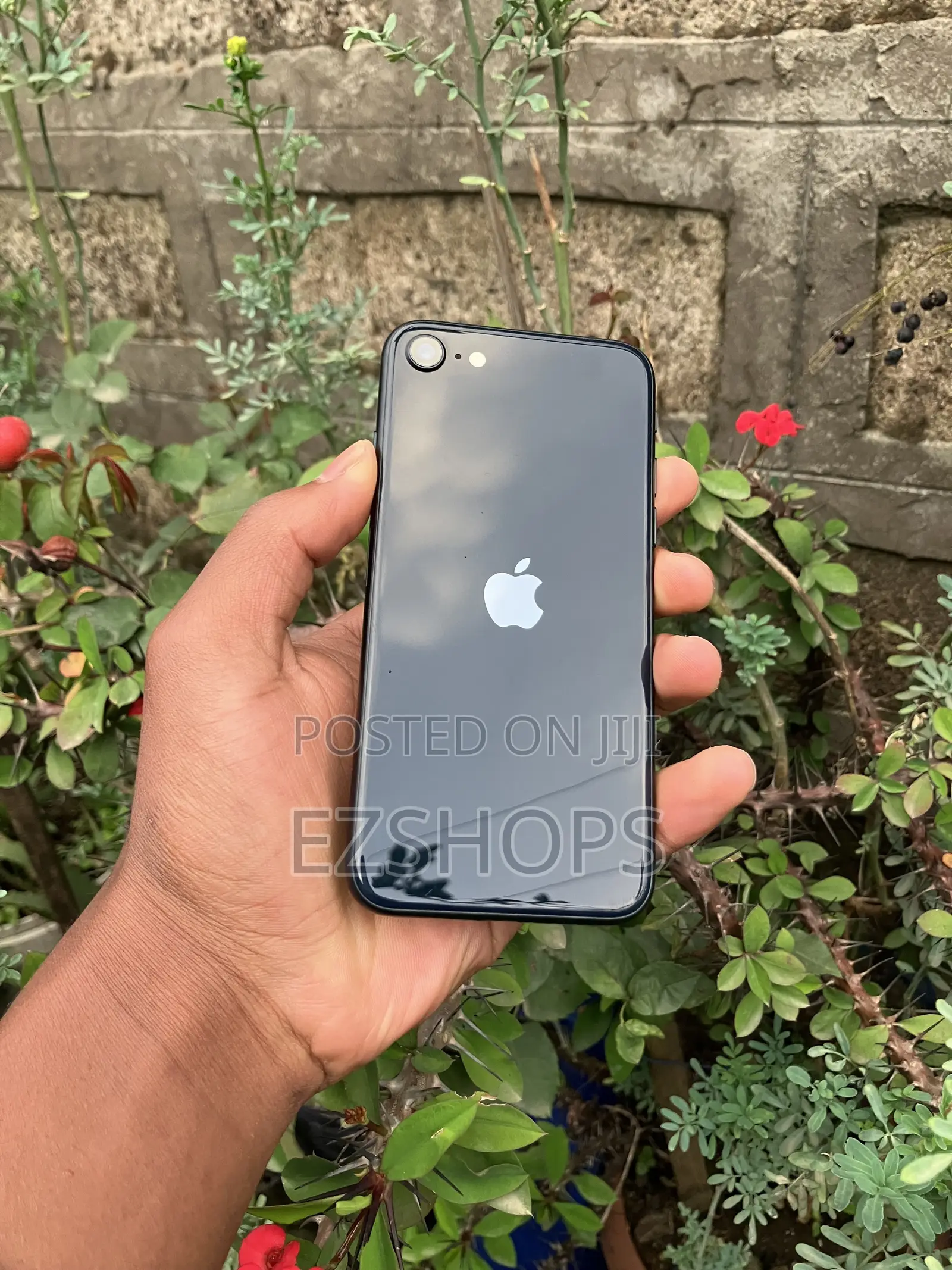 Apple iPhone SE (2022) 128 GB Black