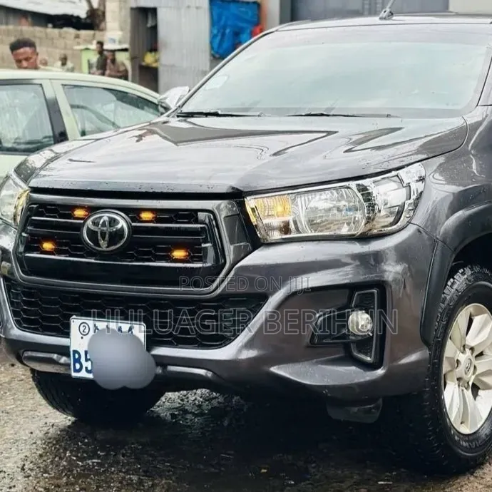 Toyota Hilux 2019 Black