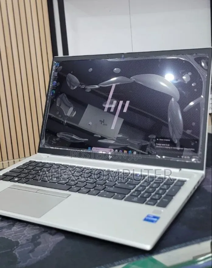 New Laptop HP EliteBook 850 G8 16GB Intel Core i5 SSD 512GB