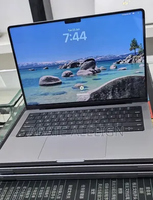 New Laptop Apple MacBook Pro 2019 16GB Apple M1 Pro SSD 512GB