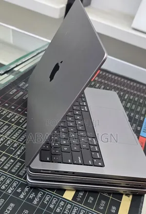 New Laptop Apple MacBook Pro 2019 16GB Apple M1 Pro SSD 512GB