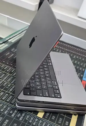 New Laptop Apple MacBook Pro 2019 16GB Apple M1 Pro SSD 512GB