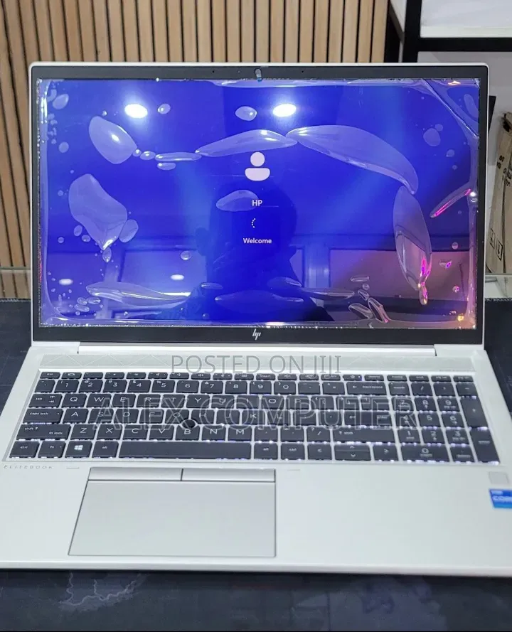 New Laptop HP EliteBook 850 G8 16GB Intel Core i5 SSD 512GB