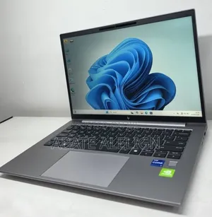 New Laptop HP ZBook Firefly 16inch G9 16GB Intel Core i7 SSD 512GB