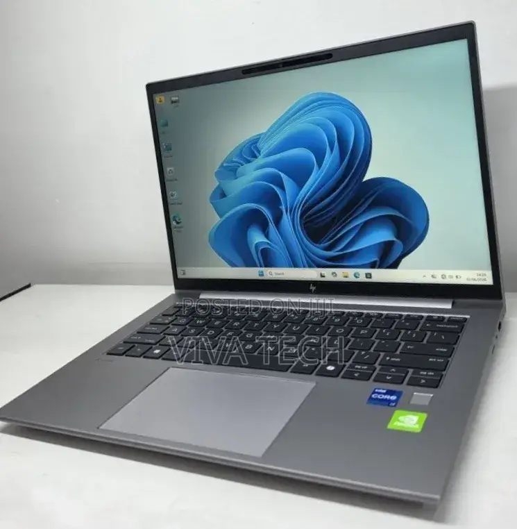 New Laptop HP ZBook Firefly 16inch G9 16GB Intel Core i7 SSD 512GB