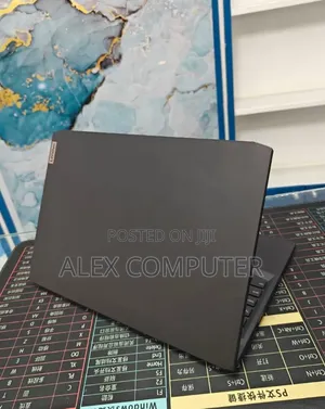 New Laptop Lenovo 16GB AMD Ryzen 5 SSD 512GB