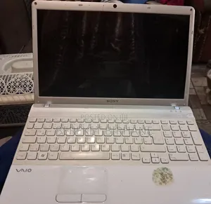 Laptop Sony VAIO PCG-7D1M 4GB Intel Core 2 Duo HDD 500GB