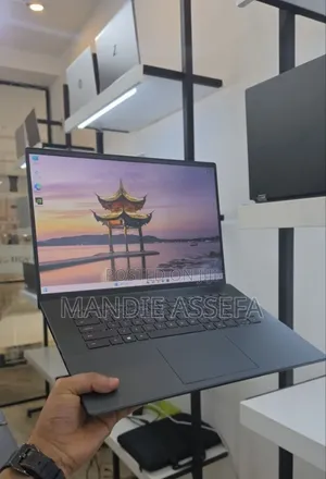 New Laptop Dell Inspiron 15 16GB Intel Core i7 SSD 512GB