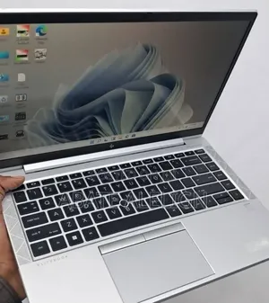 New Laptop HP EliteBook 845 G8 8GB AMD Ryzen 5 SSD 512GB