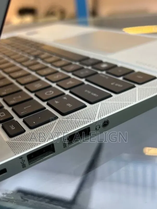 New Laptop HP EliteBook 845 G8 8GB AMD Ryzen 5 SSD 512GB
