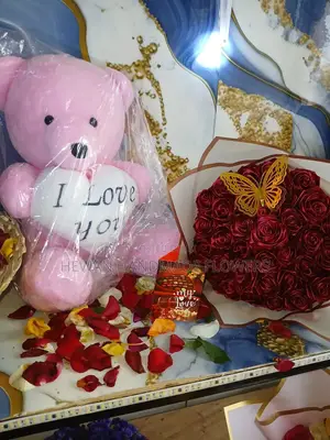 Hewan Handmade Flowers, Decor and Gifts
