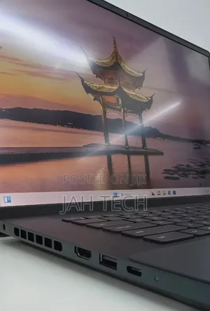 New Laptop Dell Inspiron 15 16GB Intel Core i7 SSD 512GB