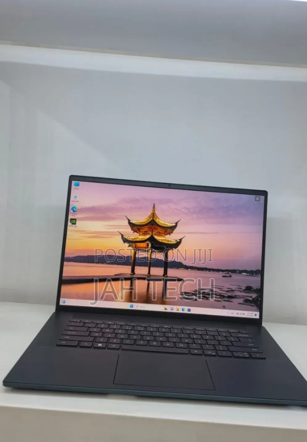 New Laptop Dell Inspiron 15 16GB Intel Core i7 SSD 512GB