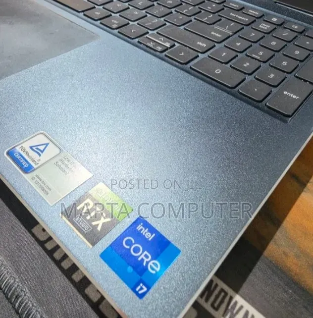 New Laptop Dell Inspiron 15 16GB Intel Core i7 SSD 512GB