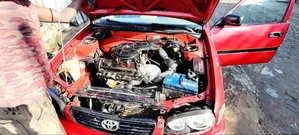 Toyota Corolla 2000 Red