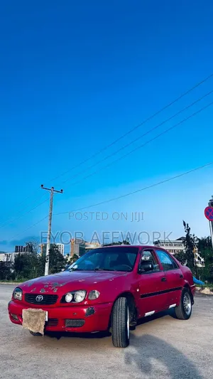 Toyota Corolla 2000 Red