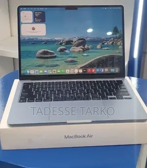 New Laptop Apple MacBook Air 2025 M4 16GB Apple M4 SSD 512GB