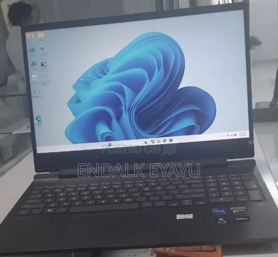 New Laptop HP Victus 16 16GB Intel Core i7 SSD 1T