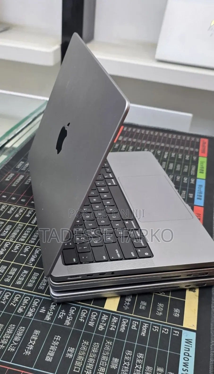 New Laptop Apple MacBook Pro 2021 M1 16GB Apple M1 Pro SSD 512GB
