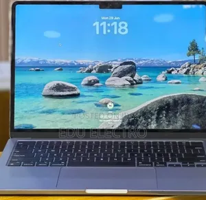 New Laptop Apple MacBook Air 2022 M2 8GB Apple M2 SSD 256GB
