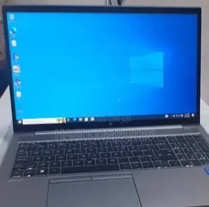 New Laptop HP ZBook Firefly G8 16GB Intel Core i7 SSD 512GB