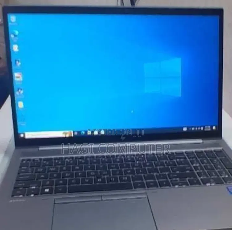 New Laptop HP ZBook Firefly G8 16GB Intel Core i7 SSD 512GB