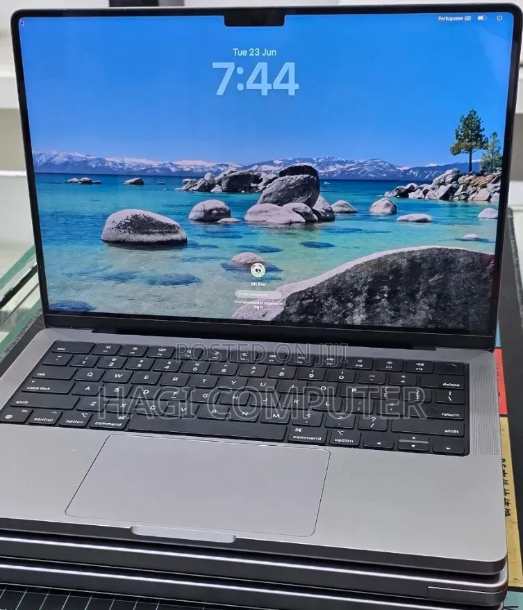 New Laptop Apple MacBook Pro 2021 M1 32GB Apple M1 Pro SSD 512GB