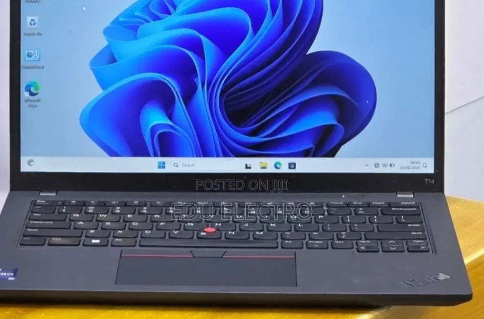 New Laptop Lenovo ThinkPad T14 G4 16GB Intel Core i5 SSD 512GB
