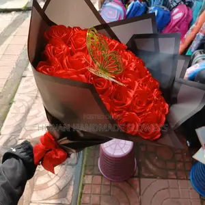 Hewan Handmade Flowers