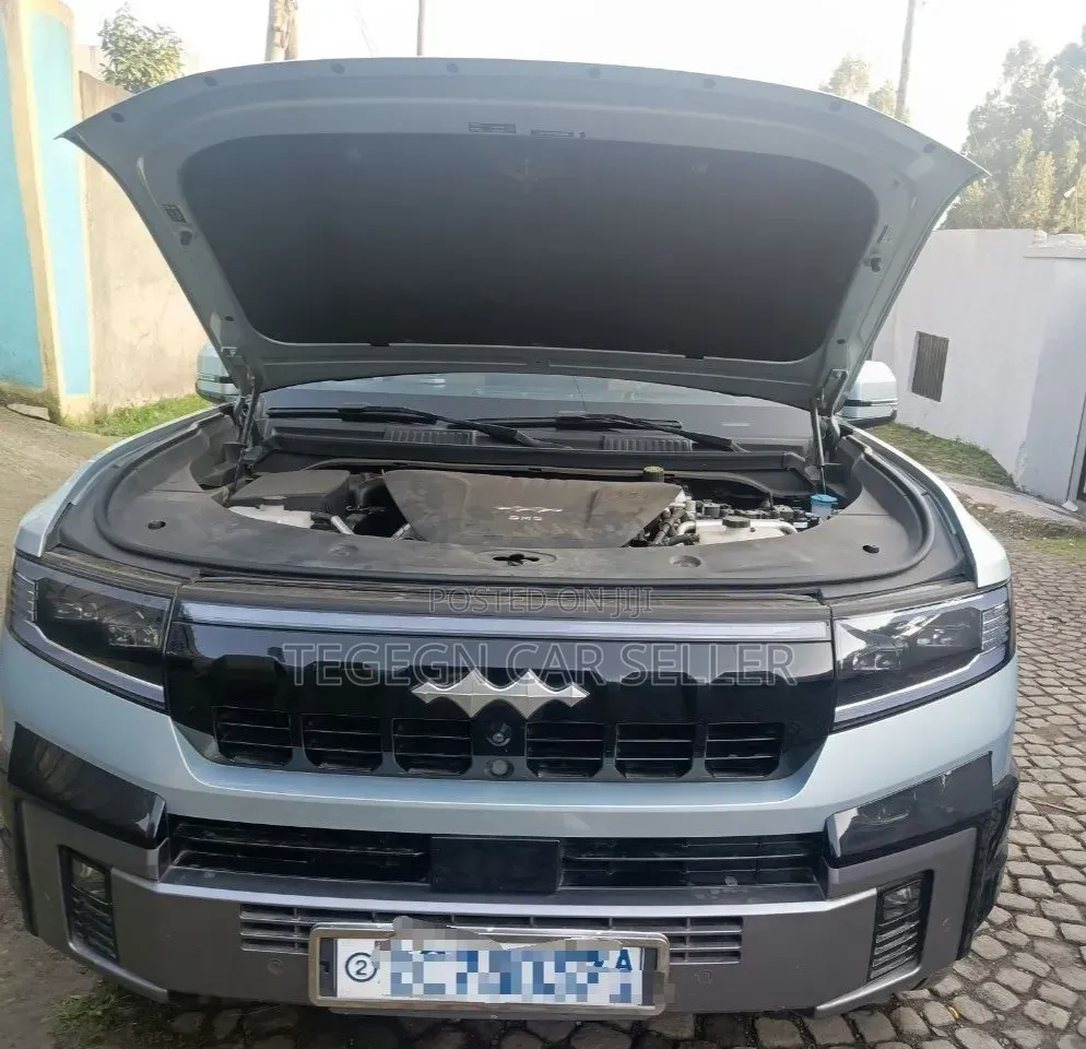 BYD Leopard 8 2.0 Hybrid AWD 2025 Blue