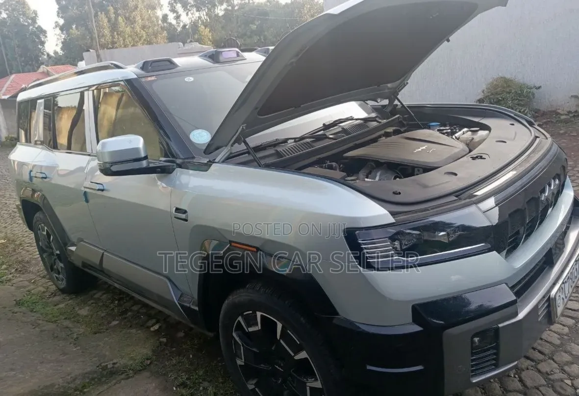 BYD Leopard 8 2.0 Hybrid AWD 2025 Blue