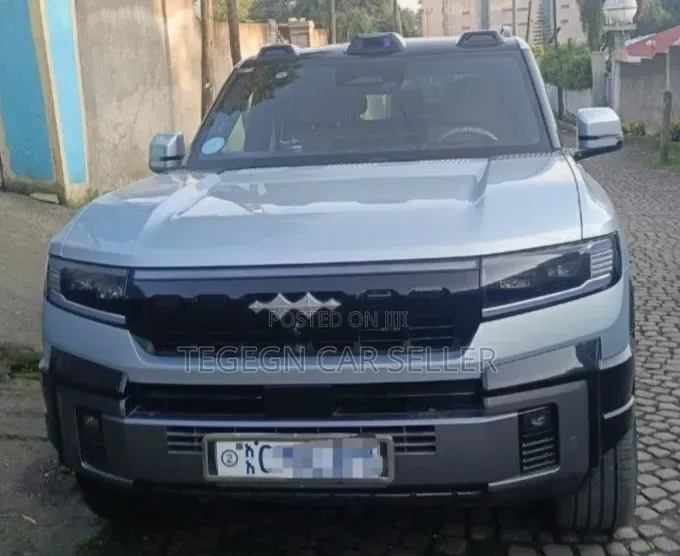 BYD Leopard 8 2.0 Hybrid AWD 2025 Blue