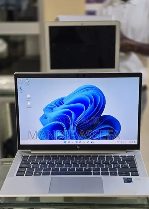 New Laptop HP EliteBook 830 G8 8GB Intel Core i5 SSD 256GB