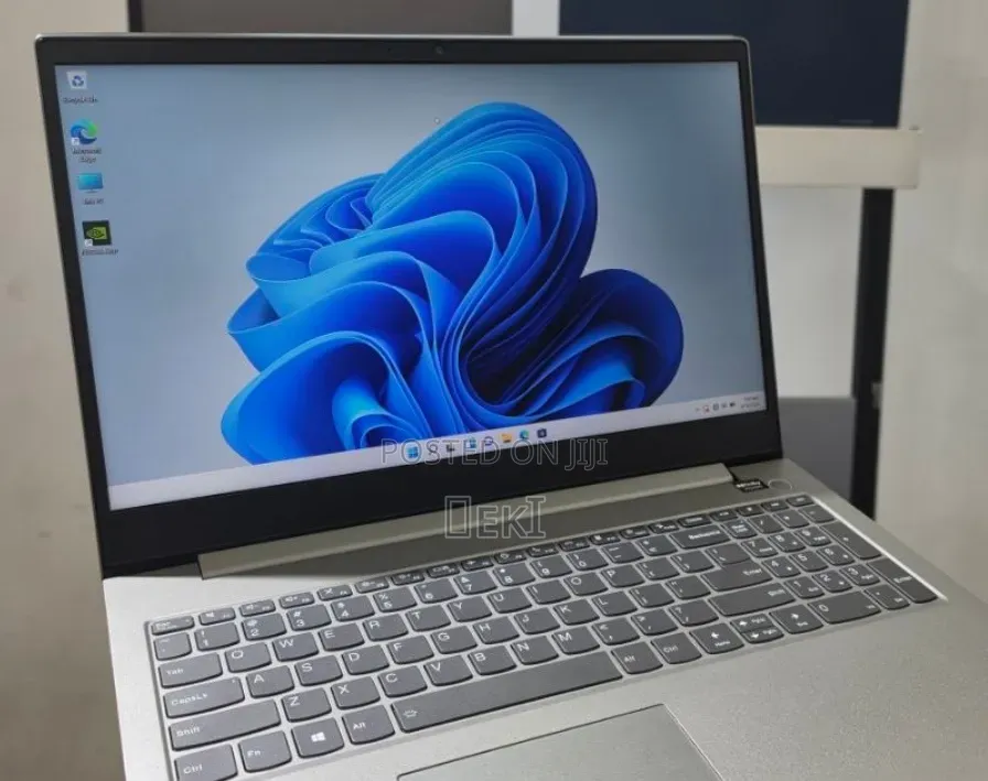 New Laptop Lenovo ThinkBook 15 16GB Intel Core i5 SSD 512GB
