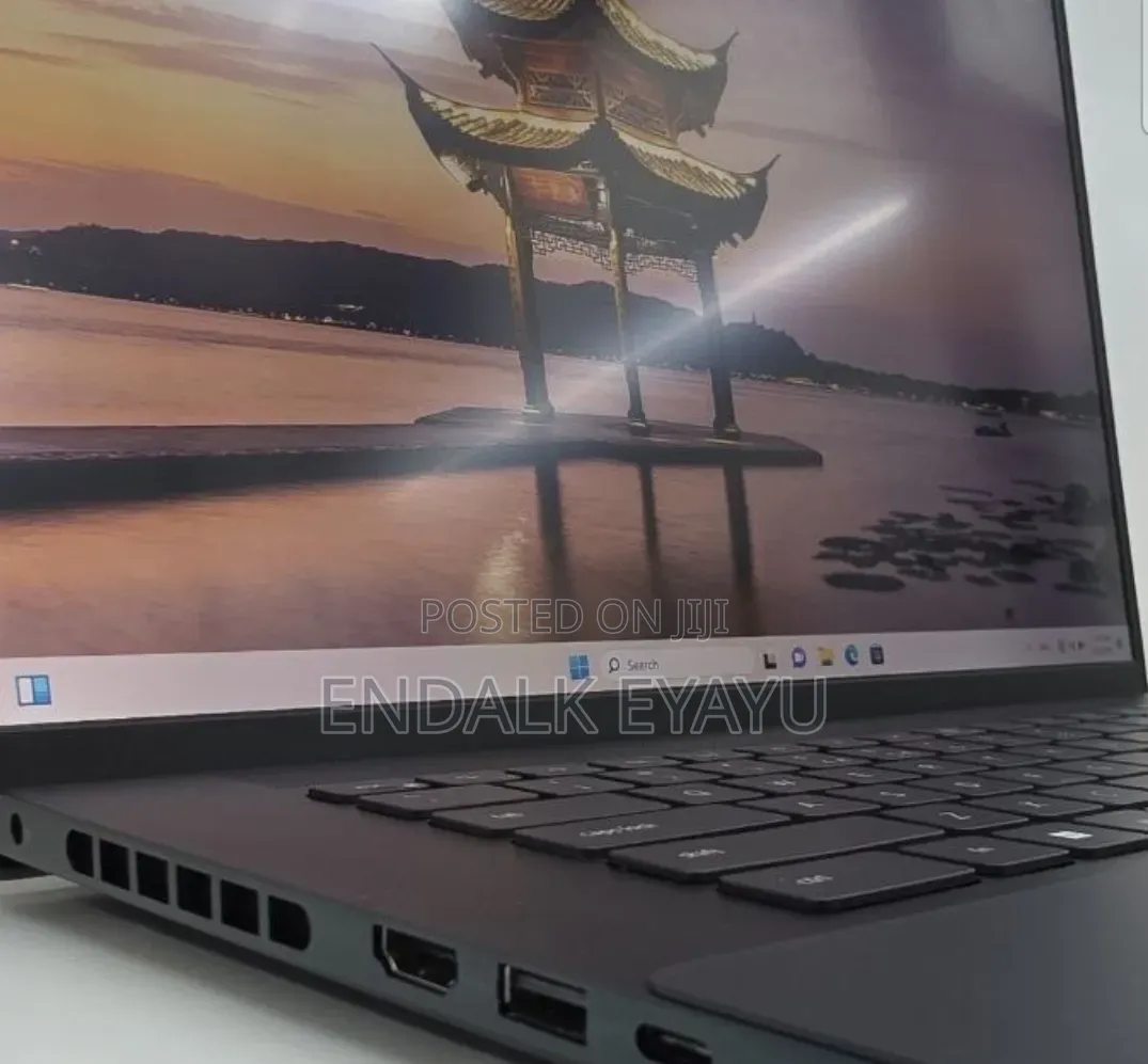 New Laptop Dell Inspiron 15 16GB Intel Core i7 SSD 512GB