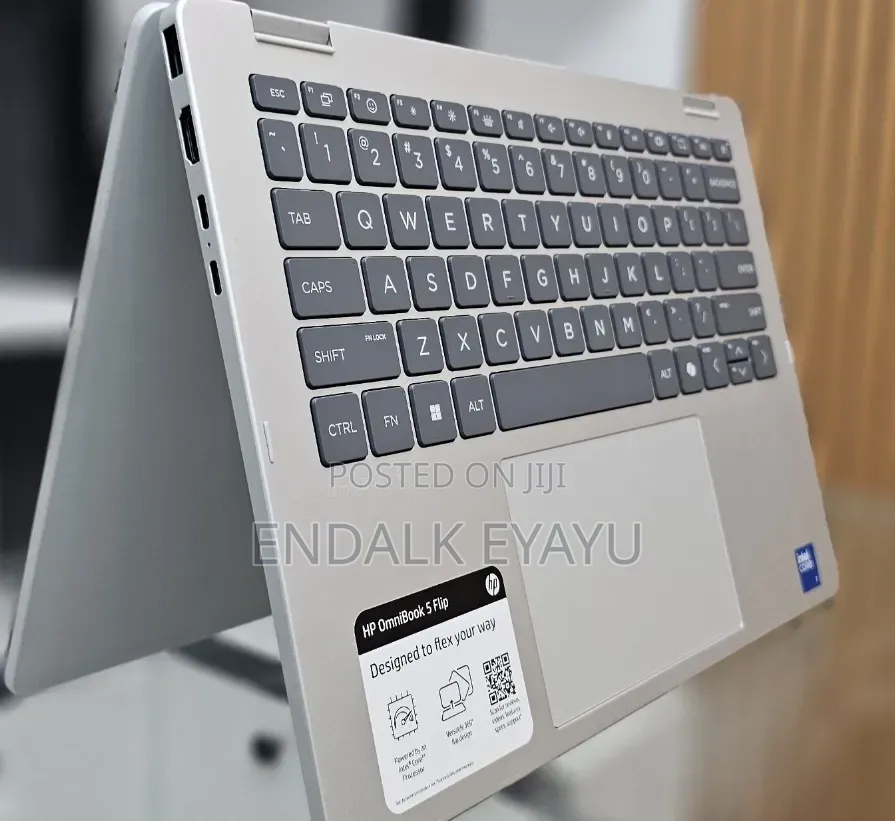 New Laptop HP OmniBook 5 14" 16GB Intel Core 7 SSD 1T