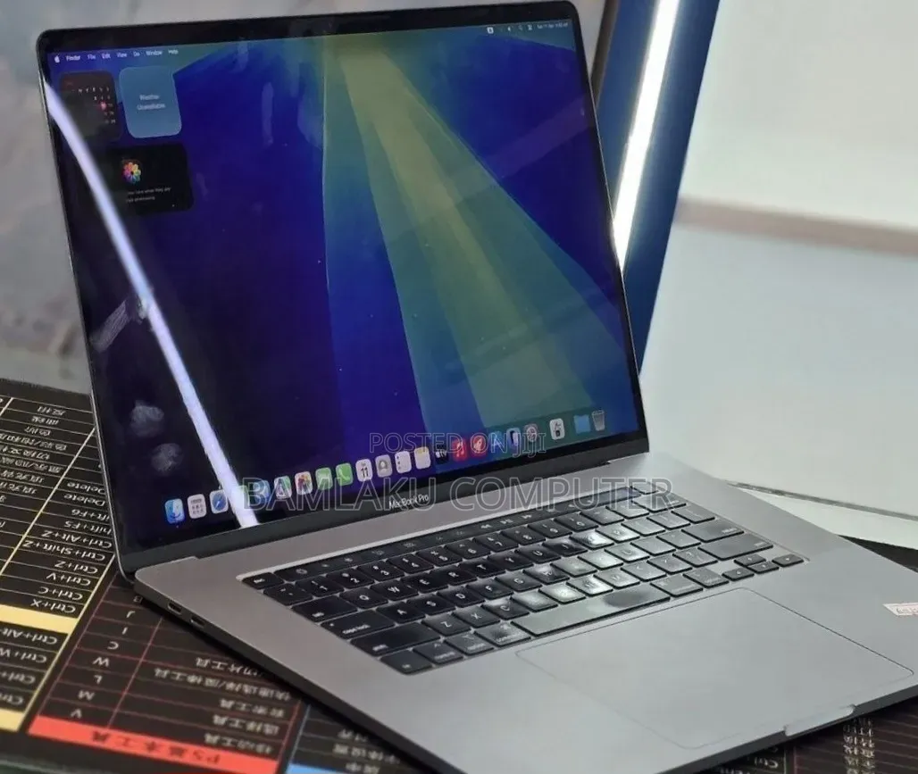 New Laptop Apple MacBook Pro 2019 16GB Intel Core i9 SSD 2T