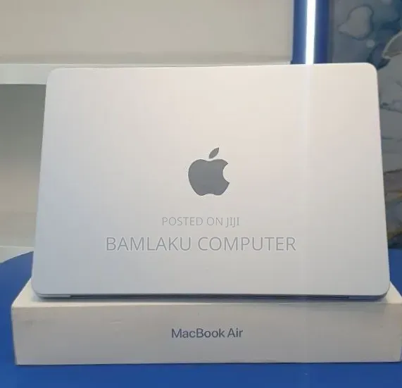 New Laptop Apple MacBook Air 2025 M4 16GB Apple M4 SSD 512GB