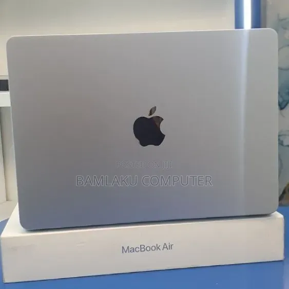 New Laptop Apple MacBook Air 2025 M4 16GB Apple M4 SSD 512GB