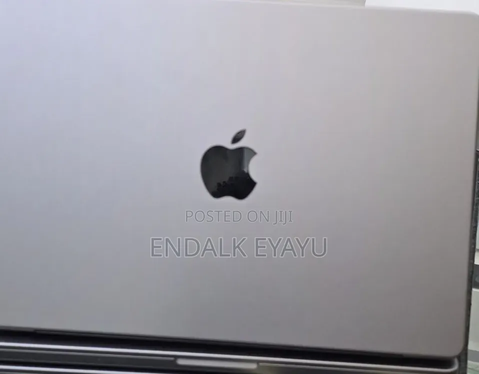 New Laptop Apple MacBook Pro 2021 M1 16GB Apple M1 Pro SSD 512GB