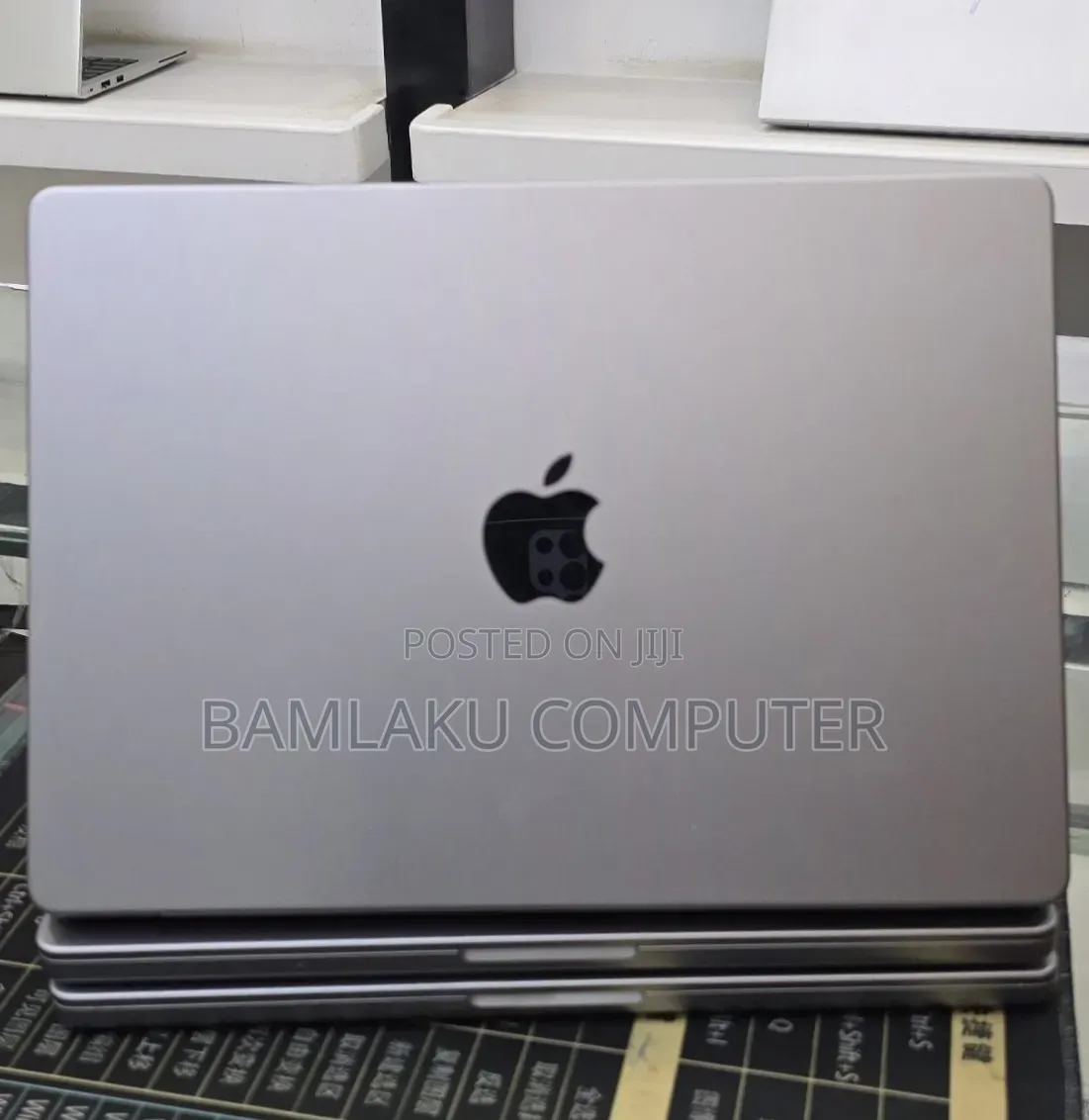 New Laptop Apple MacBook Pro 2021 M1 16GB Apple M1 Pro SSD 512GB