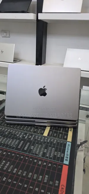 New Laptop Apple MacBook Pro 2021 M1 16GB Apple M1 Pro SSD 512GB